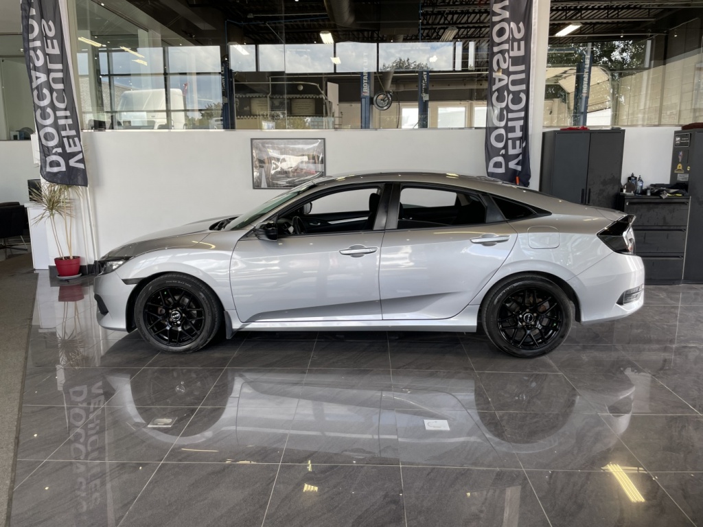 Honda Civic LX 2016 — photo 4