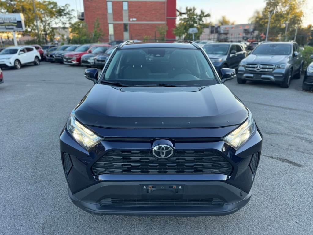 Toyota RAV4 XLE 2022 — photo 3