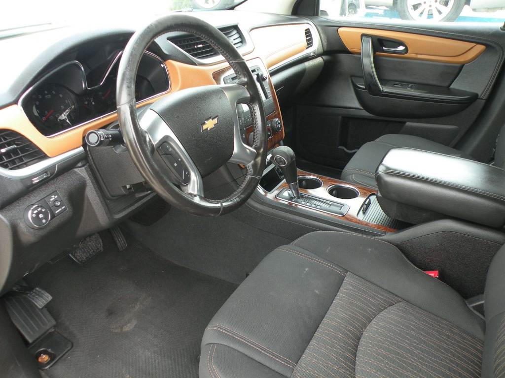 Chevrolet Traverse 1LT 2014 — photo 9
