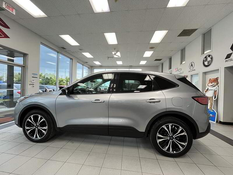Ford Escape 2021 SE / AUTO + AWD + CAMERA + BLUETOOTH + A/C +++ — photo 9