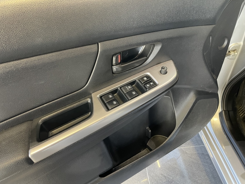 Subaru Impreza 2,0i 2016 — photo 18