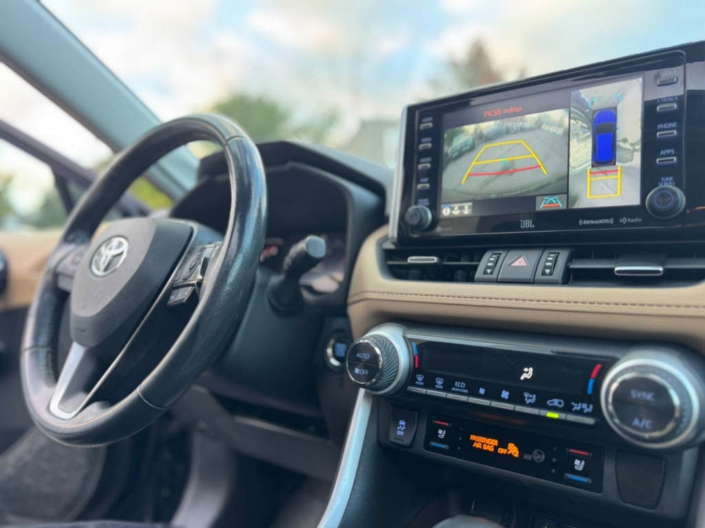 Toyota RAV4 Limitée 2021 — photo 14