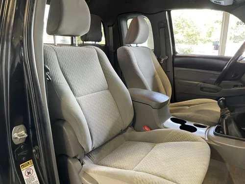 Toyota Tacoma  2010 — photo 25