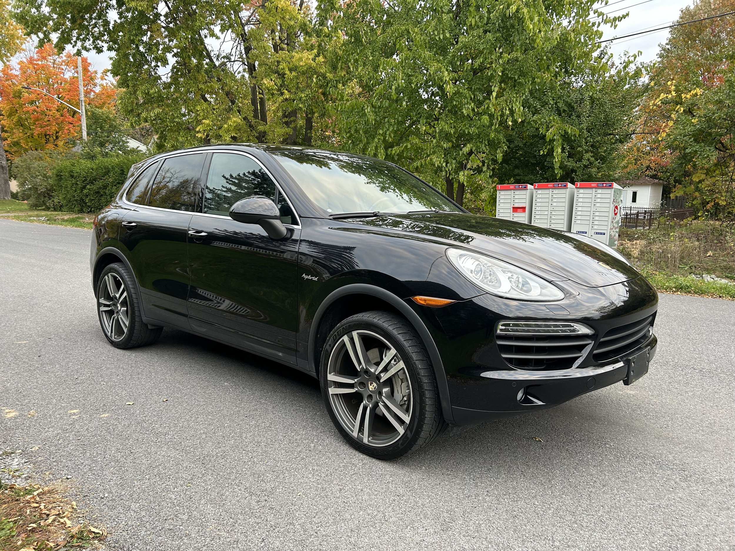 Porsche Cayenne S Hybrid 2011 — photo 3
