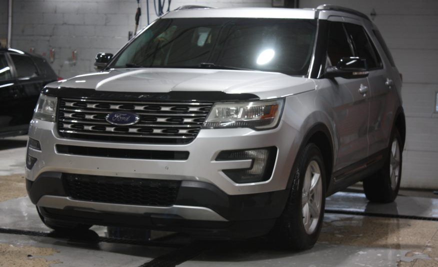 2016 FORD EXPLORER XLT 4X4 — photo 3