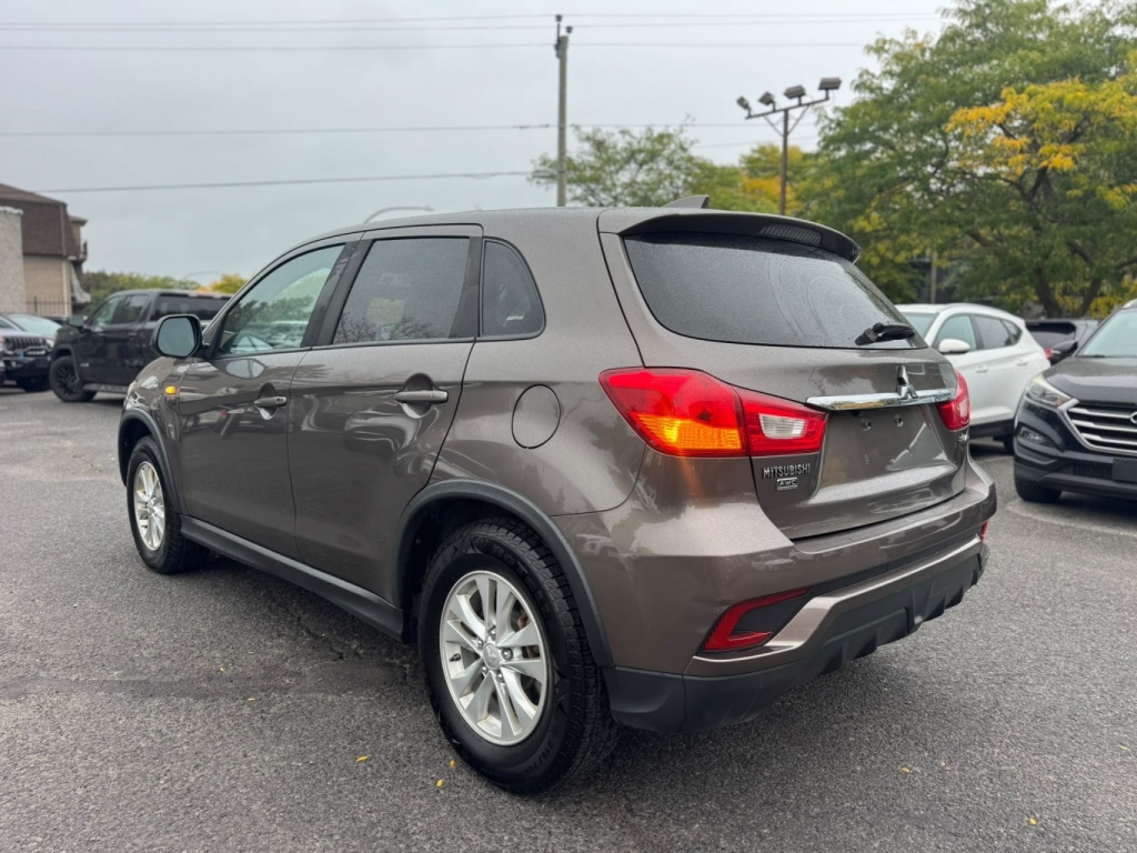 Mitsubishi RVR SE 2019 — photo 11