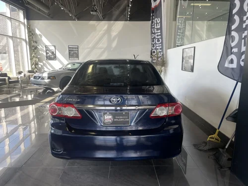 Toyota Corolla CE 2013 — photo 6