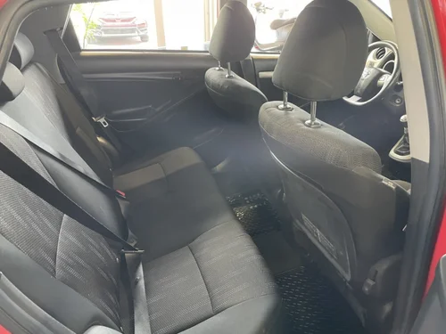 Toyota Matrix  2011 — photo 13