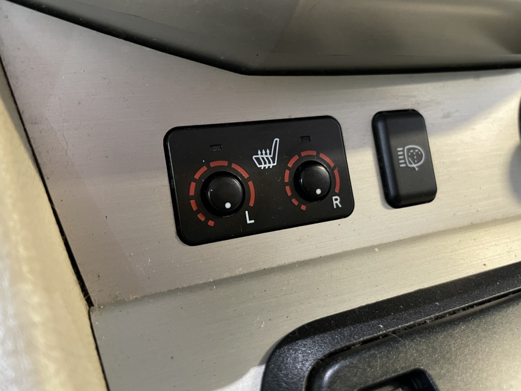 Lexus RX 400  2006 — photo 24