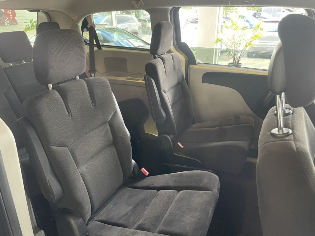 Dodge Grand Caravan SXT 2014 — photo 14