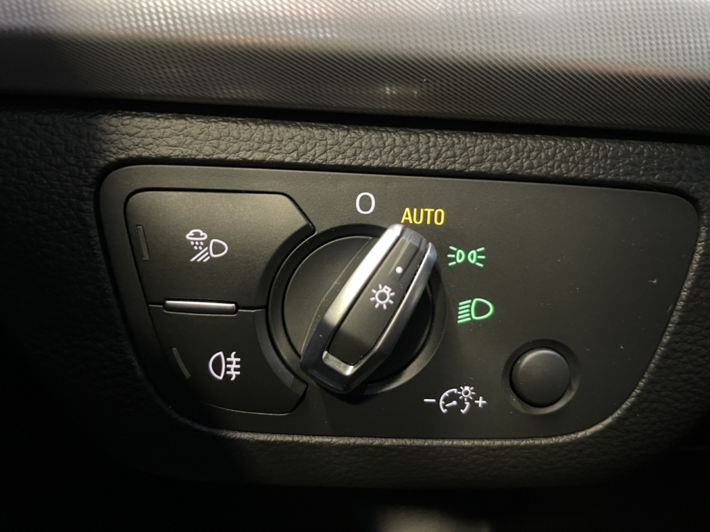 Audi Q5 Progressiv 2018 — photo 25