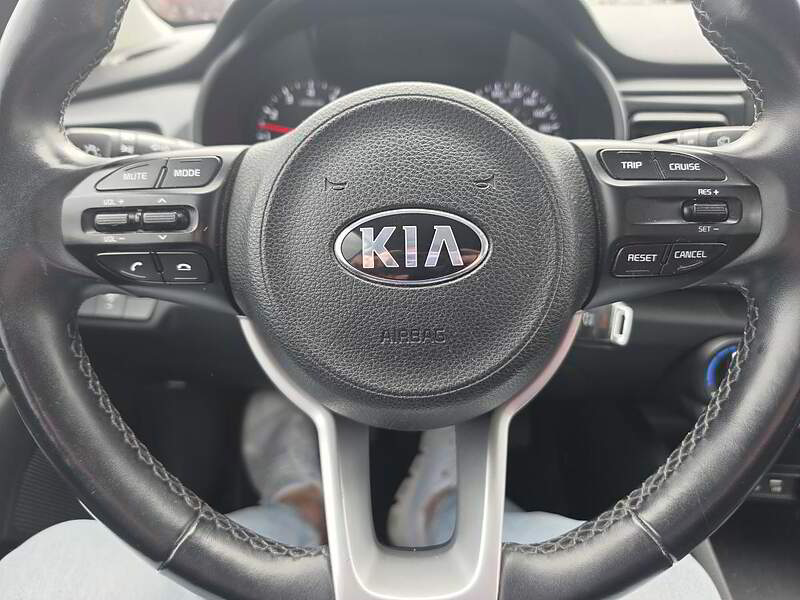 Kia Rio5 2019 LX / MANUEL + CAMERA + BLUETOOTH + BAS KM ++++ — photo 12