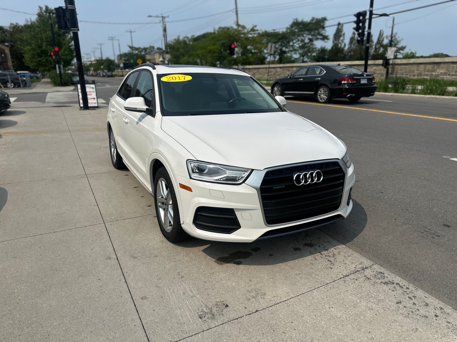 Audi Q3 2017 — photo 7