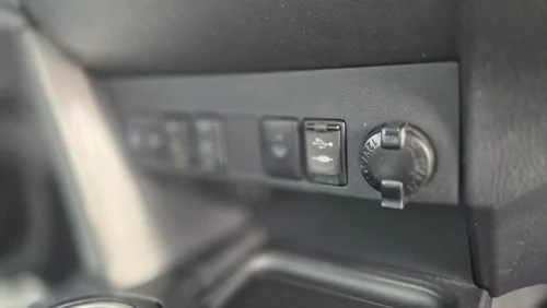 Toyota RAV4 Limitée 2017 — photo 12