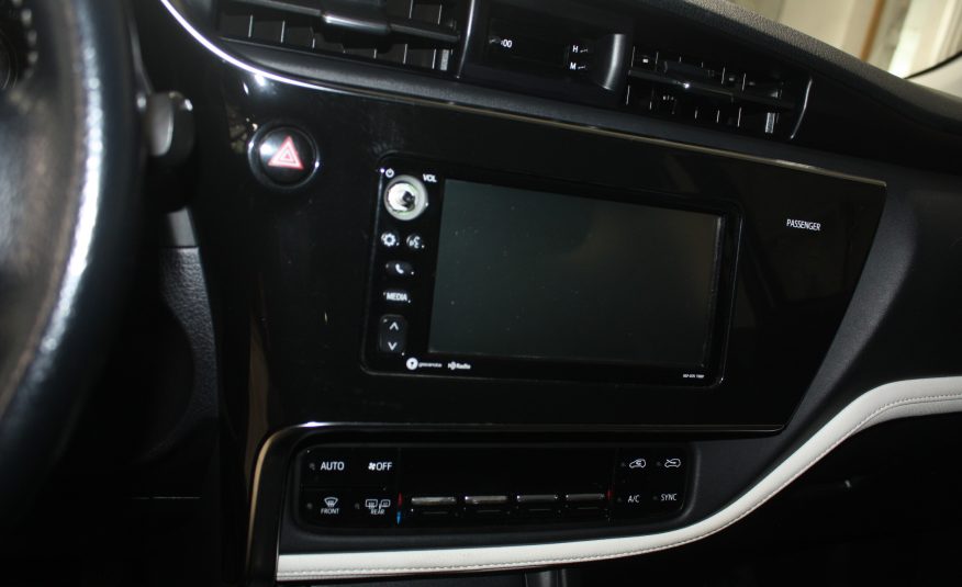 2017 TOYOTA COROLLA IM — photo 10