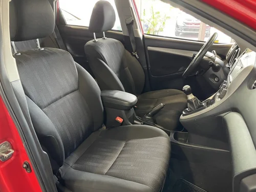 Toyota Matrix  2011 — photo 14