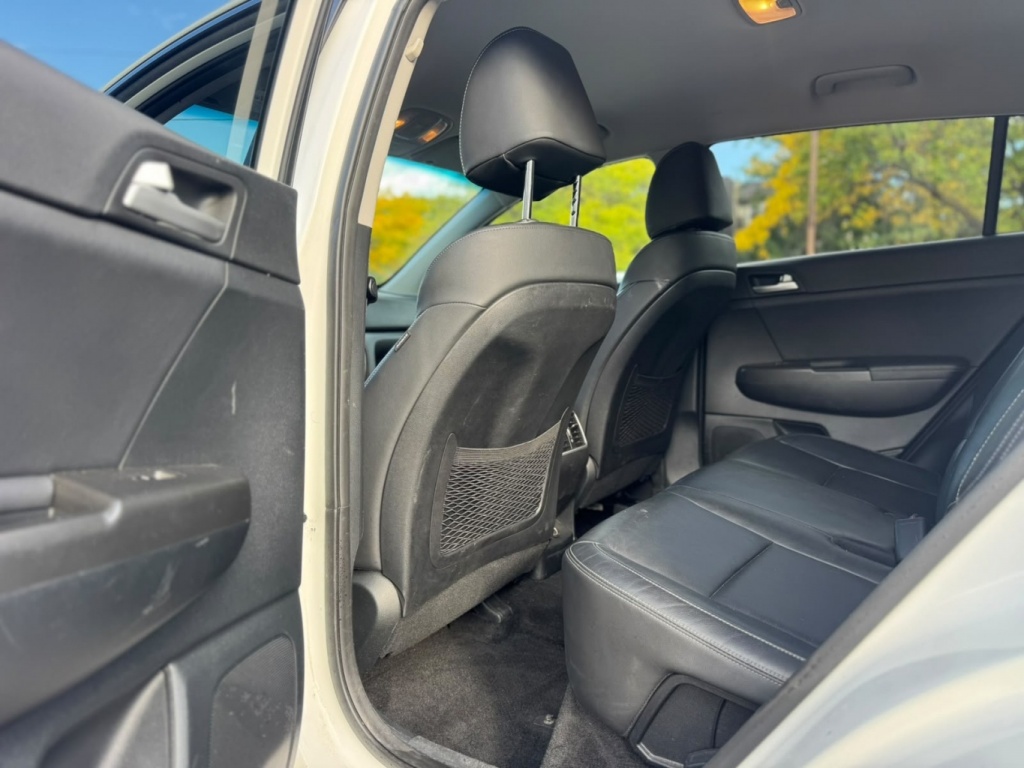 KIA Sportage EX 2018 — photo 10