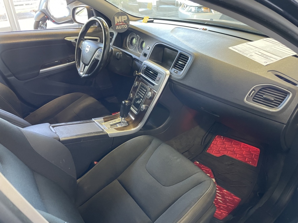 Volvo S60 T5 niveau I 2012 — photo 16