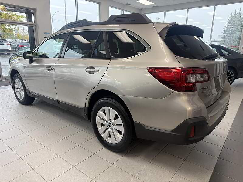 Subaru Outback 2018 TOURING / 2.5L / AUTO + AWD + TOIT + CAMERA + BAS KM +++ — photo 6