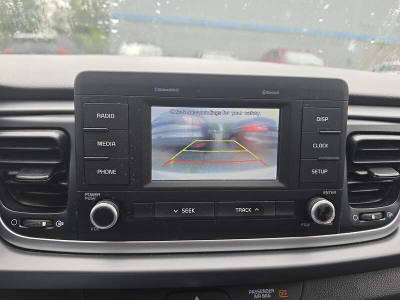 Kia Rio5 2019 LX / MANUEL + CAMERA + BLUETOOTH + BAS KM ++++ — photo 16