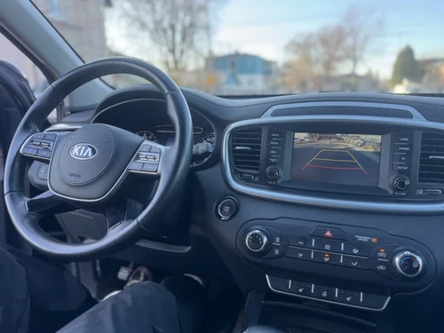 KIA Sorento LX 2019 — photo 14