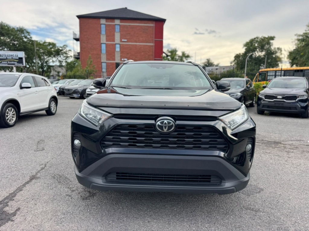 Toyota RAV4 XLE 2019 — photo 4