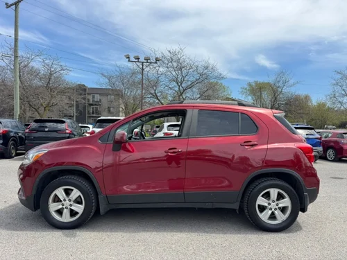 Chevrolet Trax LT 2021 — photo 9