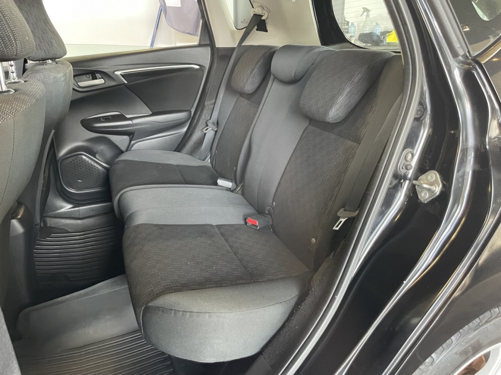 Honda Fit LX 2015 — photo 9
