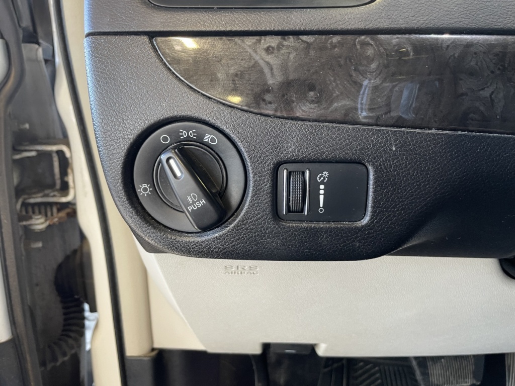 Dodge Grand Caravan Multiplaces 2015 — photo 21