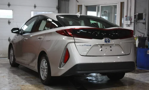2017 TOYOTA PRIUS PRIME — photo 4