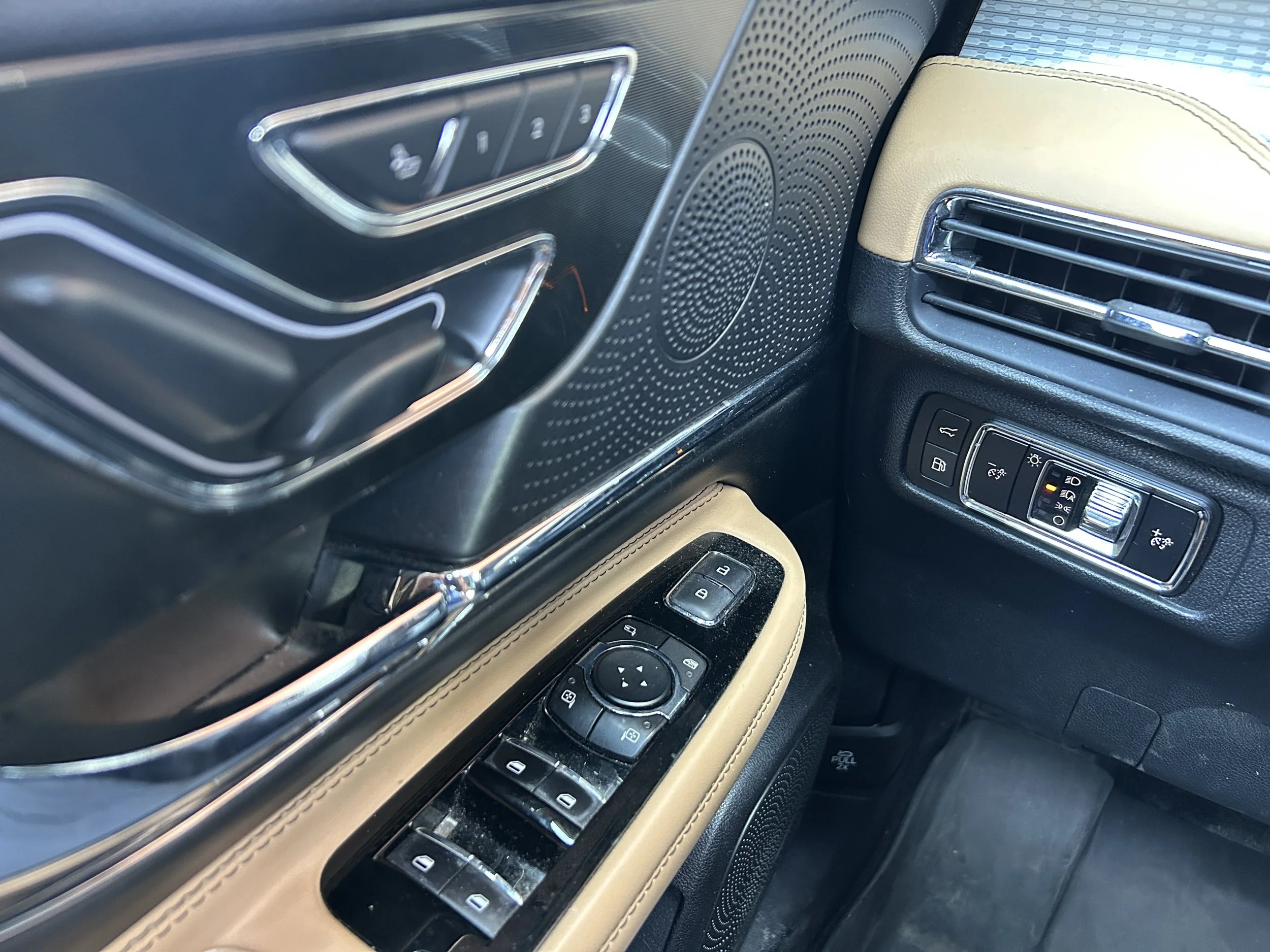 Lincoln Corsair Grand Touring 2023 — photo 20