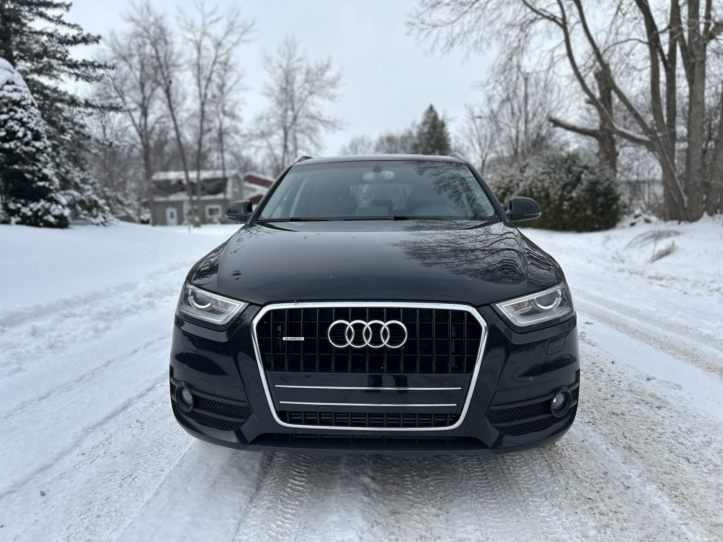 Audi Q3 2015 — photo 2