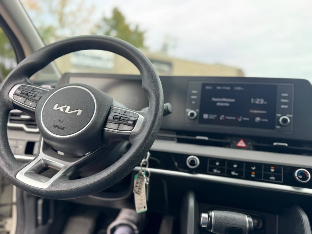 KIA Sportage X-Line 2023 — photo 18