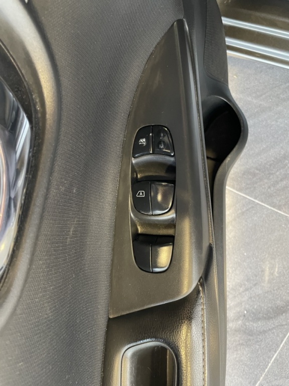Nissan Sentra SV 2019 — photo 17