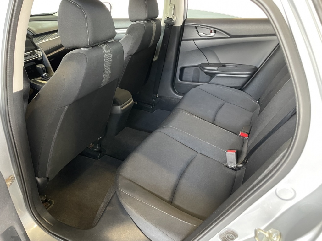 Honda Civic LX 2016 — photo 11