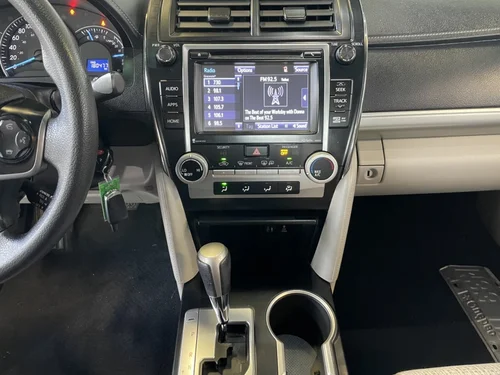 Toyota Camry LE 2014 — photo 27
