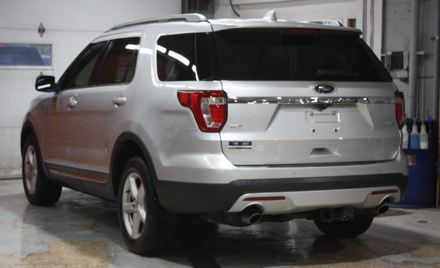 2016 FORD EXPLORER XLT 4X4 — photo 4