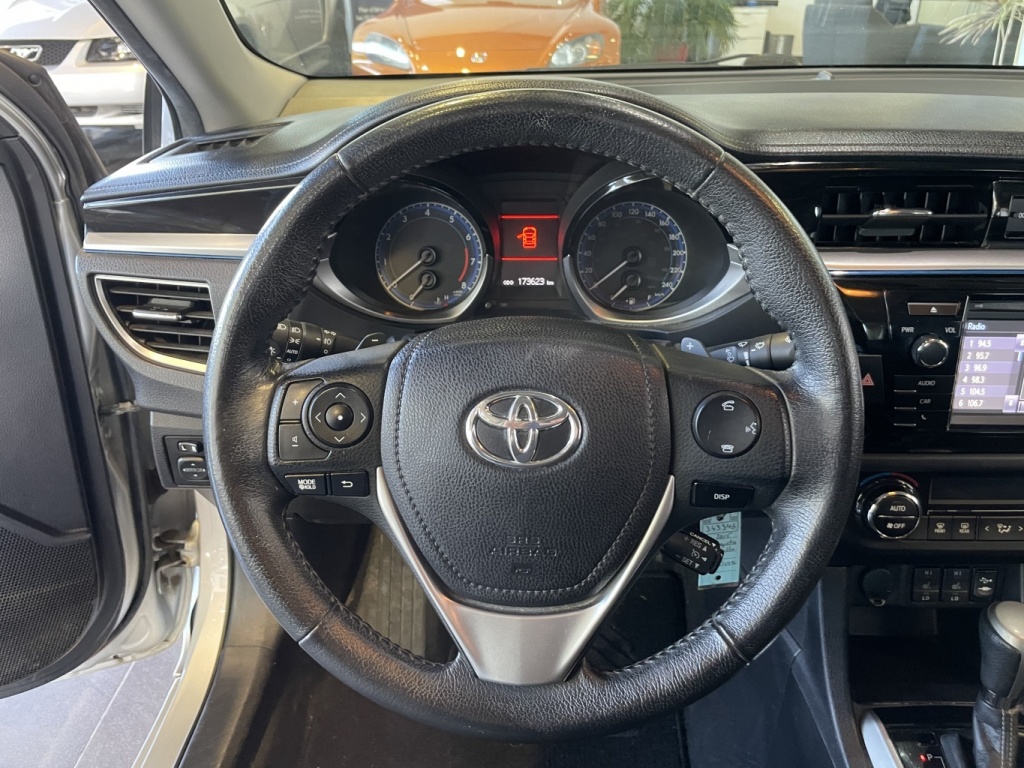 Toyota Corolla S 2015 — photo 19