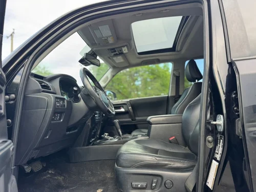 Toyota 4Runner  2021 — photo 2