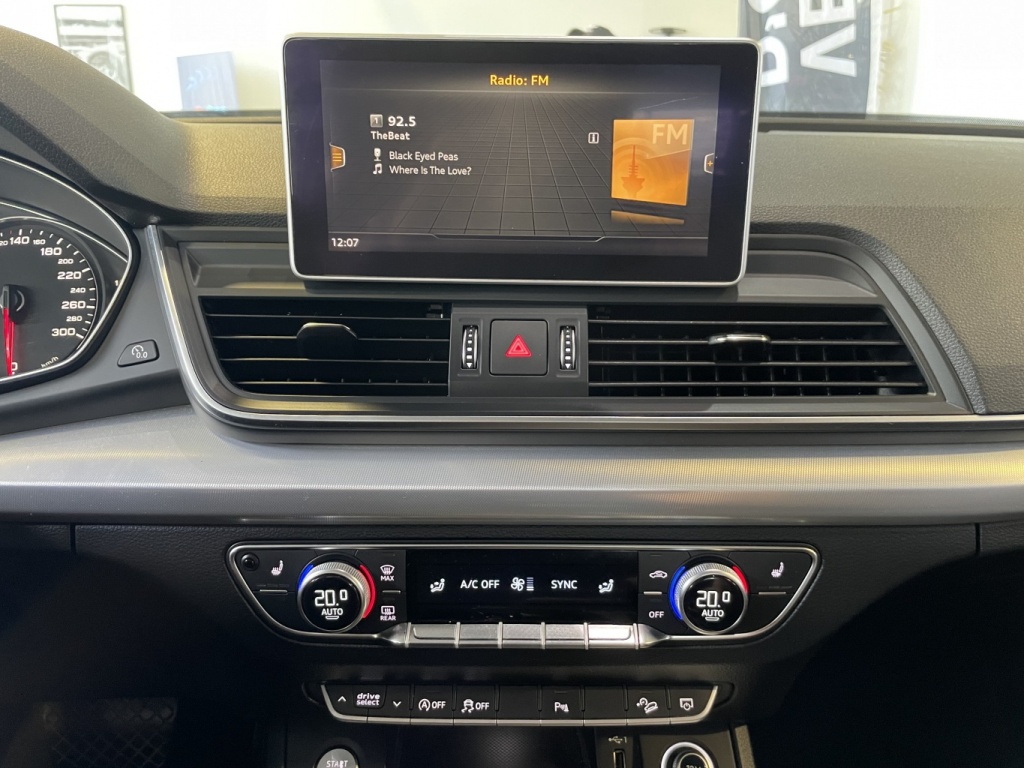 Audi Q5 Progressiv 2018 — photo 26