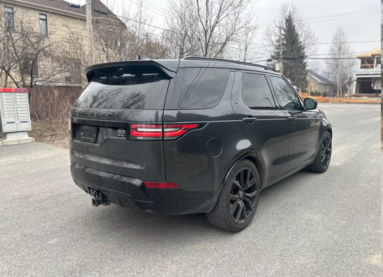 Land Rover Discovery 2017 — photo 2