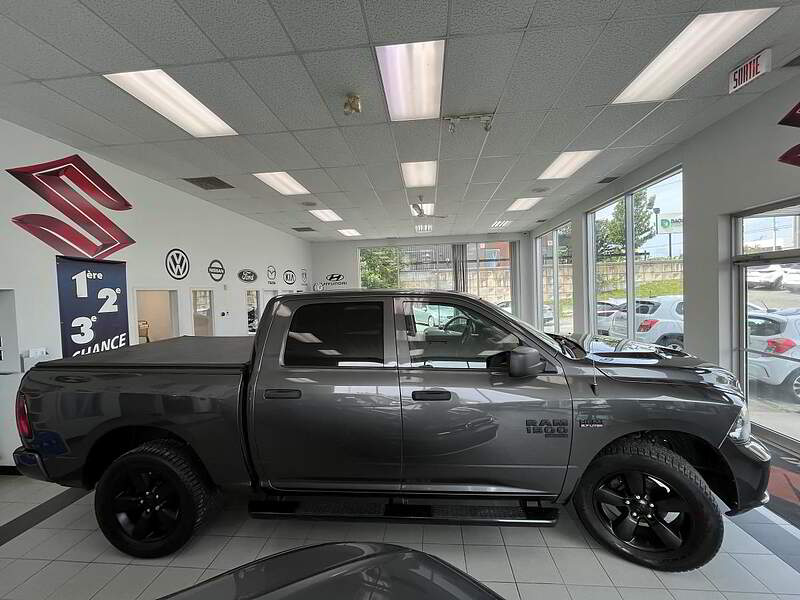 RAM 1500 Classic 2022 CLASSIQUE EXPRESS / MOTEUR 5.7L + CAMERA + BLUETOOTH +++ — photo 7