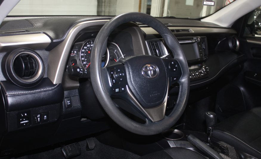 2013 TOYOTA RAV 4 XLE AWD — photo 10