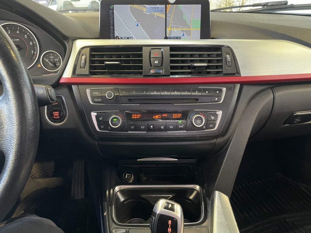 BMW Serie 3 320i xDrive 2014 — photo 23