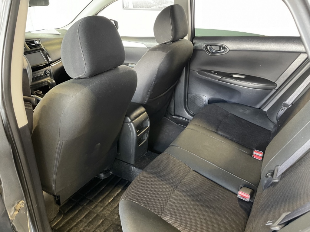 Nissan Sentra SV 2019 — photo 9