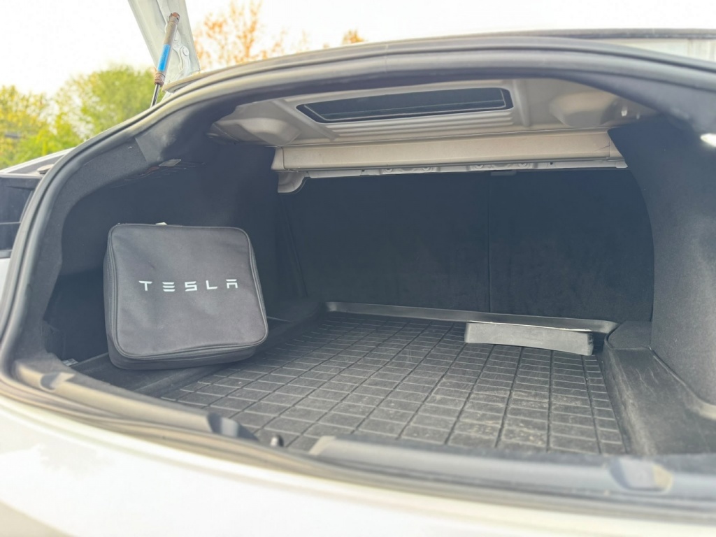 Tesla Model 3 Long Range Battery/Performance 2018 — photo 3