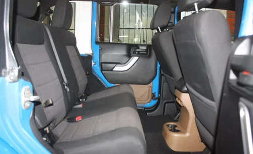 2011 JEEP WRANGLER UNLIMITED SAHARA — photo 7