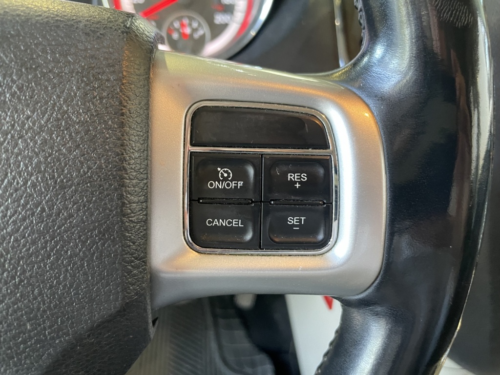 Dodge Grand Caravan Multiplaces 2015 — photo 19