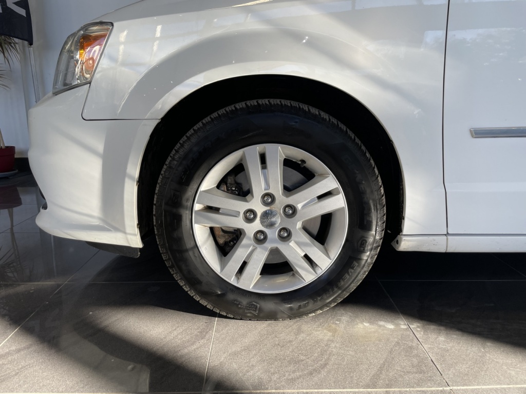 Dodge Grand Caravan Multiplaces 2015 — photo 29