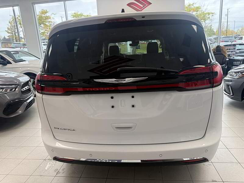 Chrysler Pacifica 2024 Touring-L / AUTO + CAMERA + CUIR + BLUETOOTH +++++ — photo 5